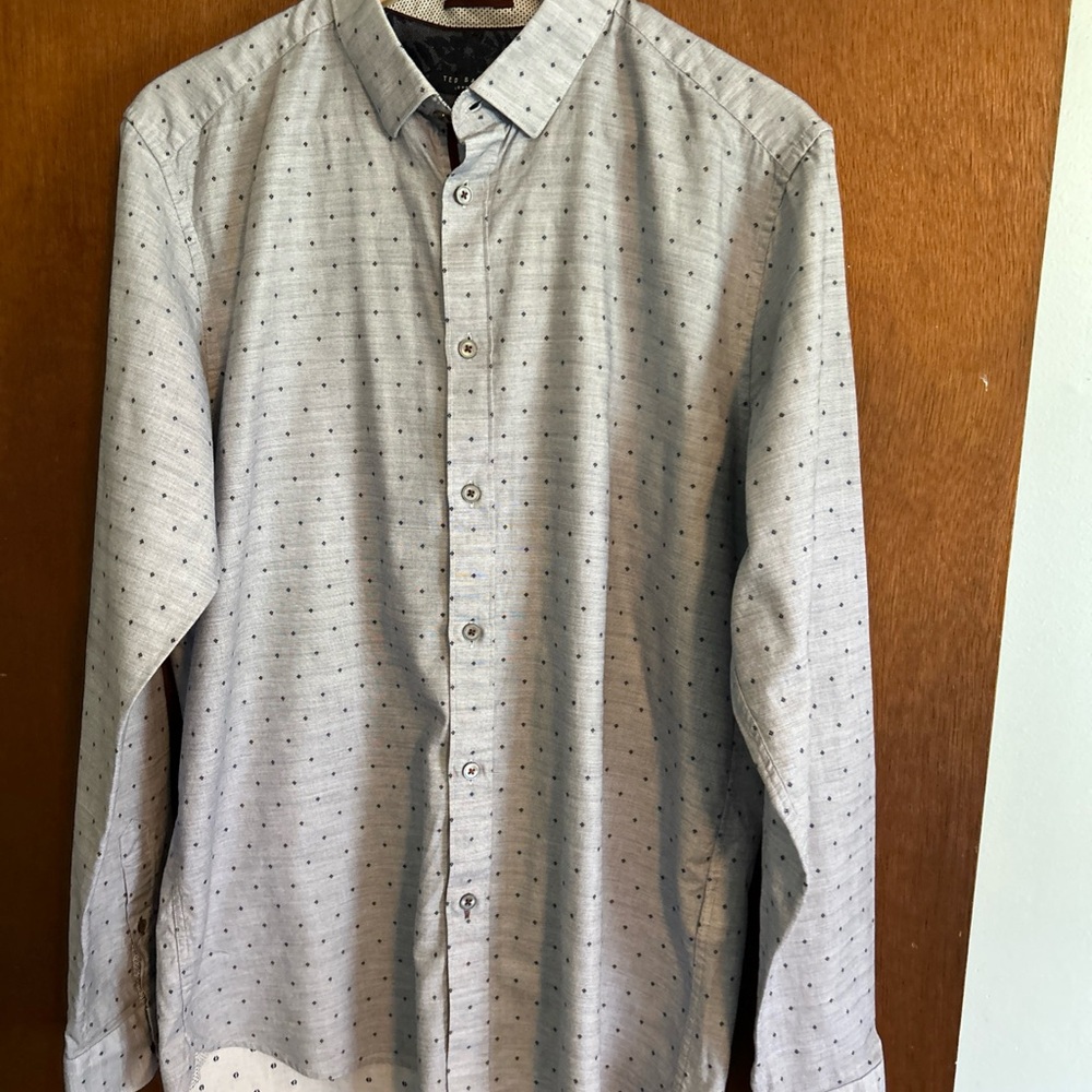 Ted Baker London Light Gray Long-Sleeve Button-Down with Tiny Dot Print
